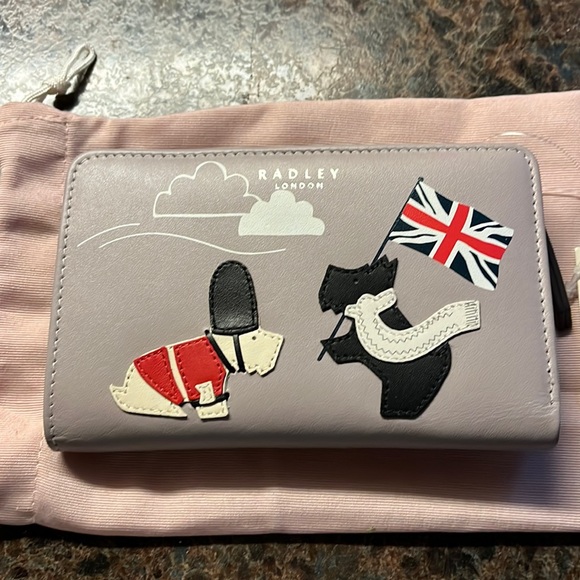 RADLEY LONDON Other Radley London On Parade Bifold Wallet Poshmark